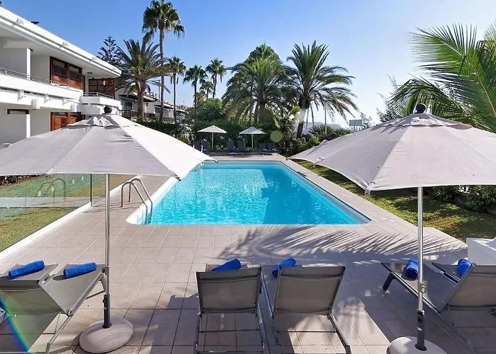 Nasas Playa del Ingles (Gran Canaria)